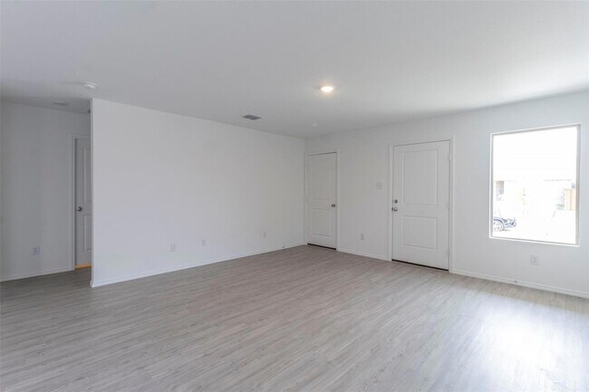 Building Photo - 408 Ventura Blvd