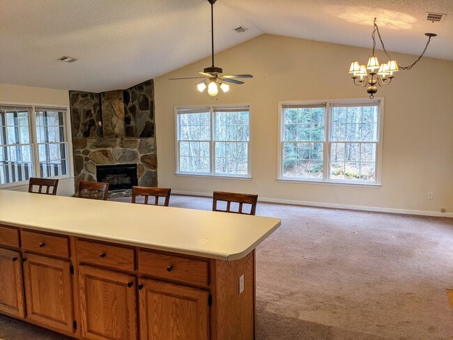 Building Photo - 311 River Lodge Dr A