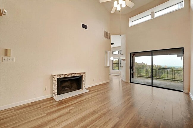 Building Photo - 8200 Neely Dr