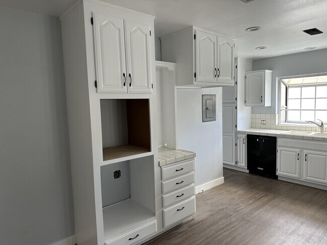 Foto del edificio - 8709 Oak St