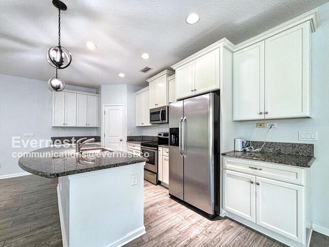 Building Photo - 2451 Caney Oaks Dr E