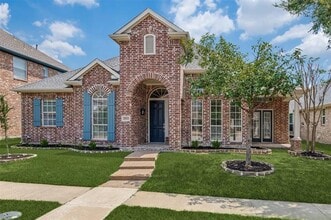 Building Photo - 4060 Victory Dr