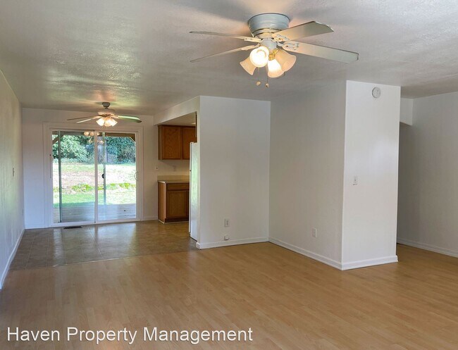 Foto del edificio - 3 br, 1 bath House - 11629 211th Ave E