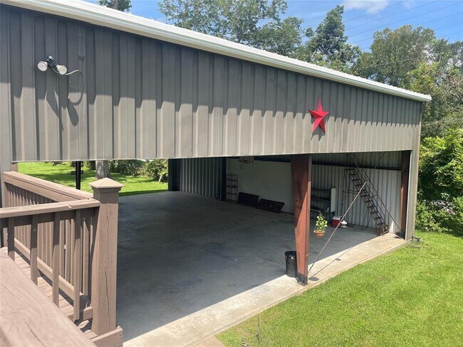 Building Photo - 1631 Hagerson Rd