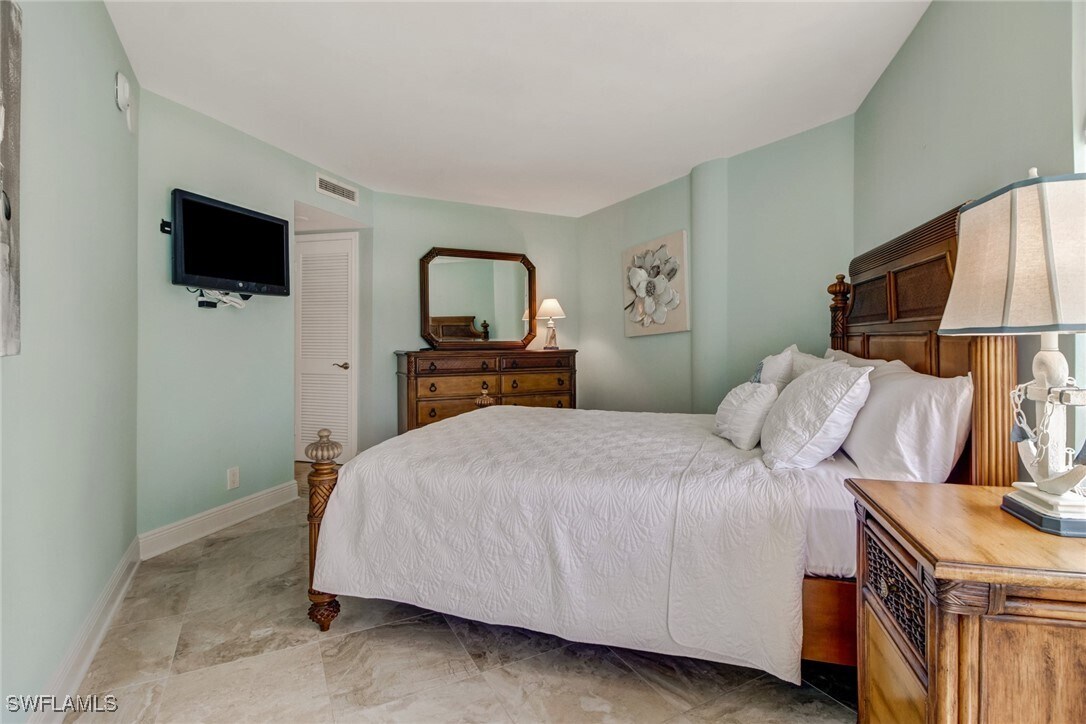 Foto principal - 4041 Gulf Shore Blvd N