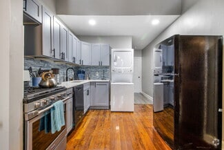 Building Photo - 1200 W Lombard St
