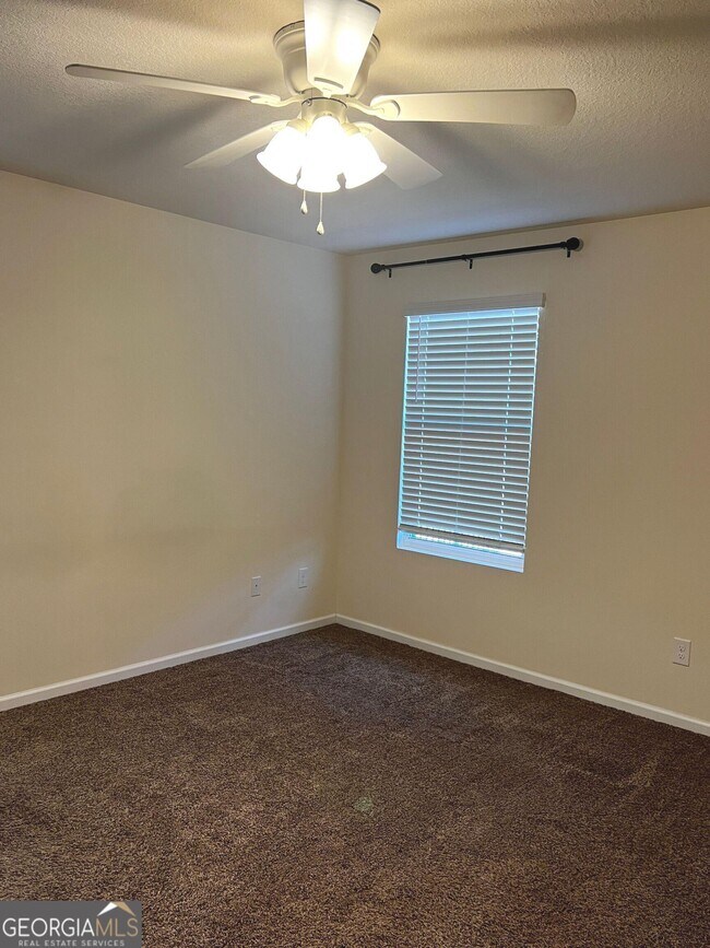 Foto del edificio - 228 Brooklet Cir