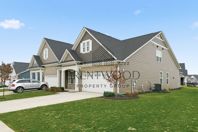 Foto del edificio - 3 Bed/3 Bath Home with Sunroom in Miller’s Walk – Noblesville