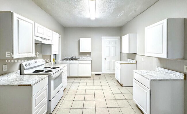 Foto del edificio - 1340 43rd Street Ensley