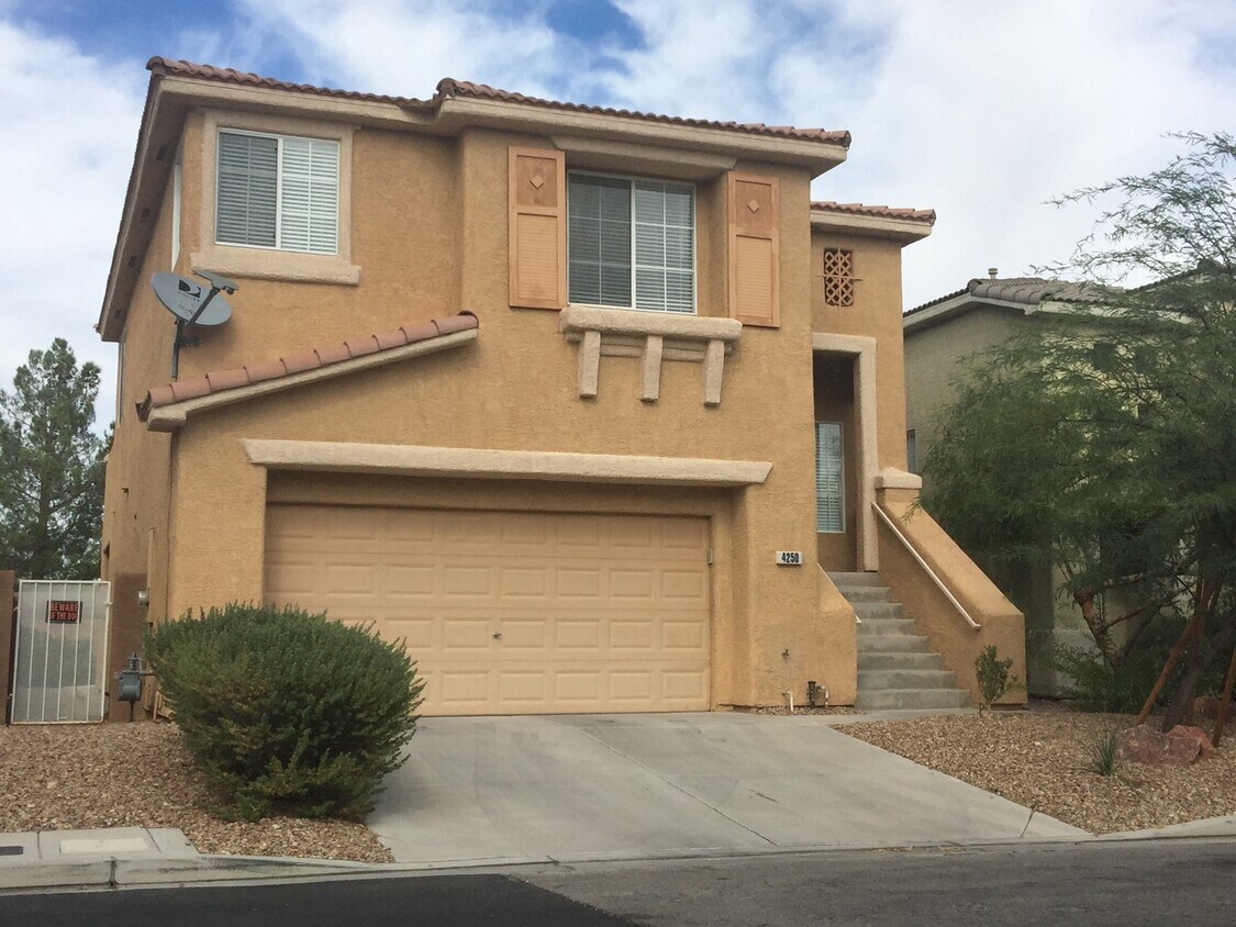 Primary Photo - IMPECCABLE 2-STORY IN FANTASTIC NEIGHBORHOOD!