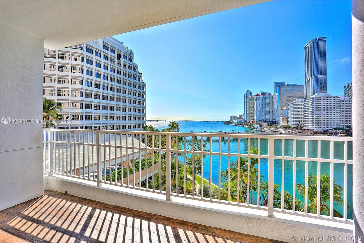 Foto principal - 701 Brickell Key Blvd