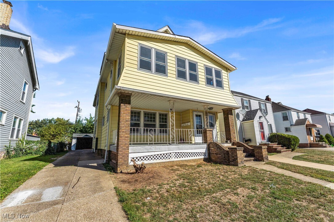 18751 Monterey Ave Euclid, OH 44119 – photo 2