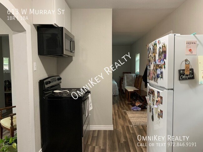 Foto del edificio - 613 W Murray St