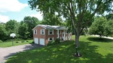 Building Photo - 1378 Devon Dr NW