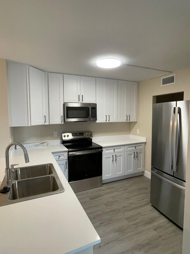 Foto del edificio - 11401 NW 35th St