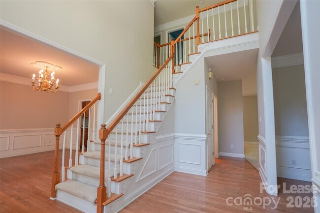 Building Photo - 3552 Weddington Oaks Dr