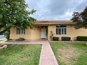 Building Photo - 29705 Nandina Dr