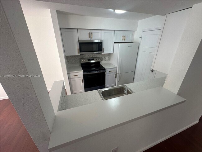Foto del edificio - 2341 NW 33rd St