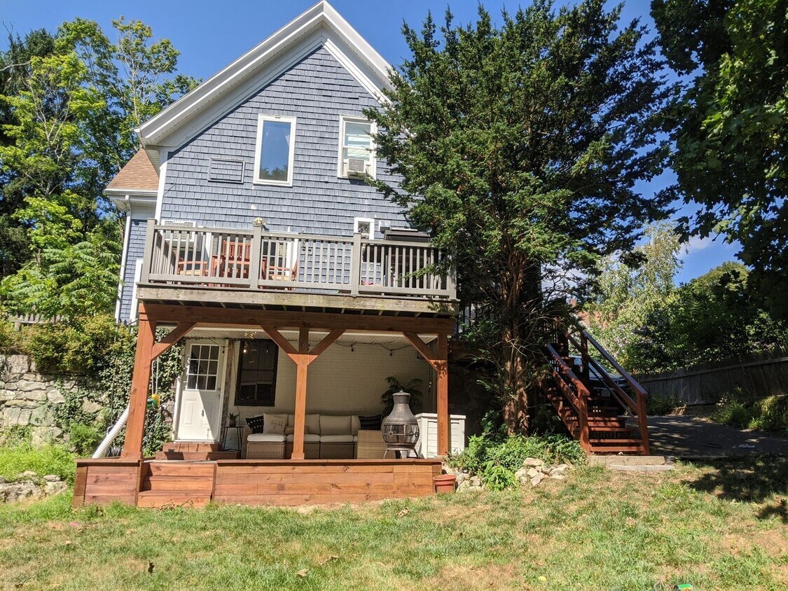 Primary Photo - Charming 3BR+ Bonus Room in Family-Friendl...