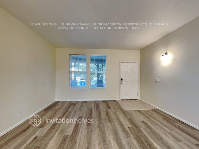 Foto del edificio - 16414 E 117th Ave