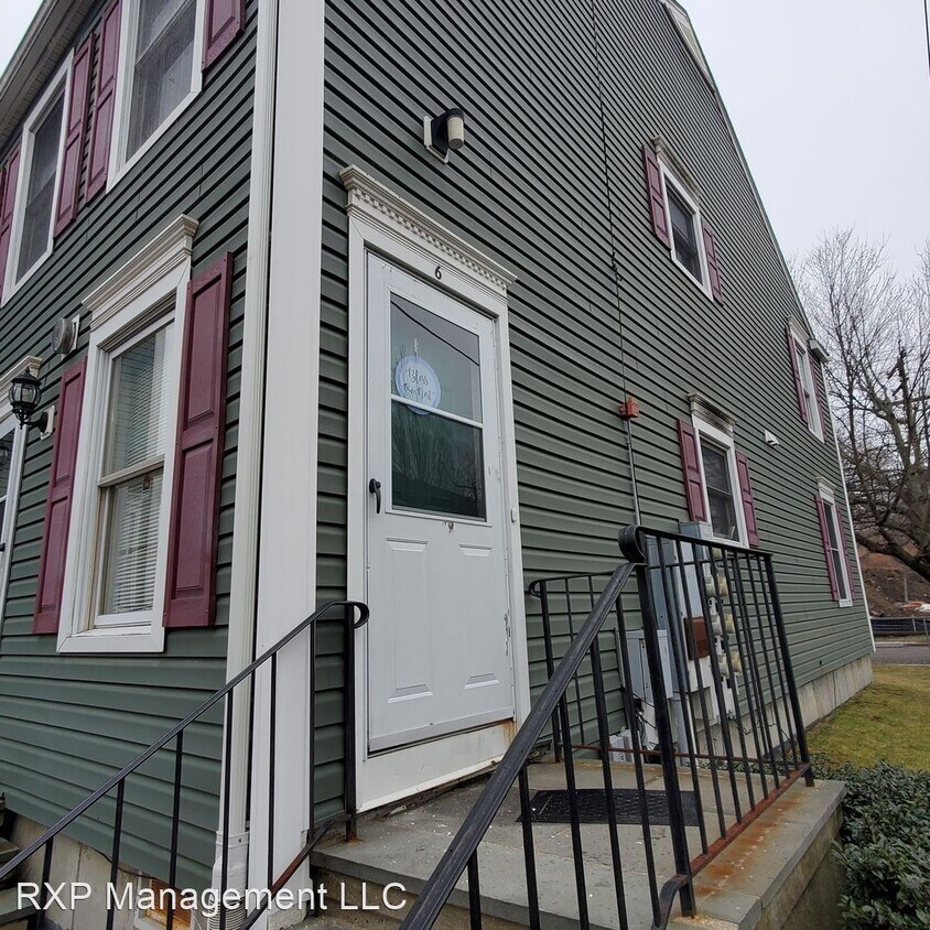 Primary Photo - 2 br, 1 bath House - 72 Chestnut St #6