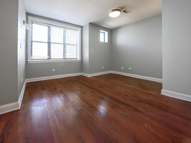 Foto del edificio - 4237 S Calumet Ave