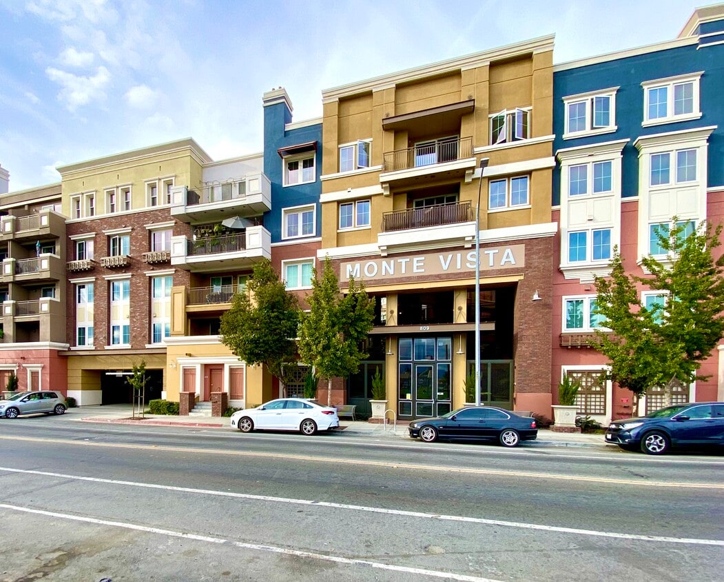 Front View - 809 Auzerais Ave