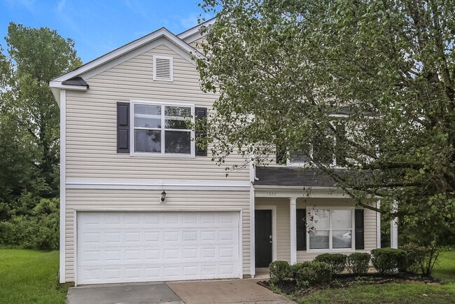 Building Photo - 1320 Bray Dr