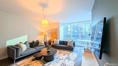 Building Photo - 301 Mission St