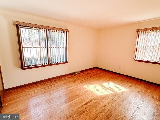 Foto del edificio - 1339 Bockius Ave