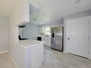 Building Photo - 5103 Karu Dr