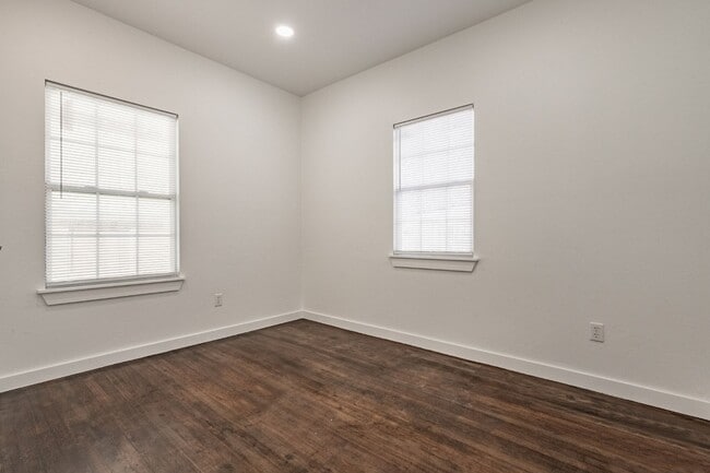 Foto del edificio - 1221 NW 31st St