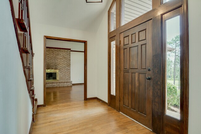 Building Photo - Beautifully Home On Midland Valley