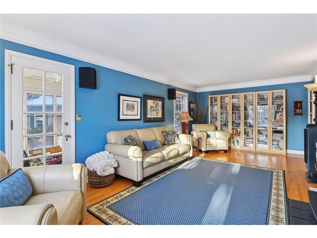 Building Photo - 3 Edina Ct