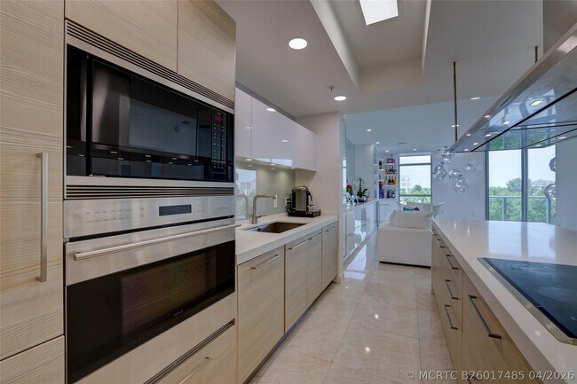 Foto del edificio - 17301 Biscayne Blvd