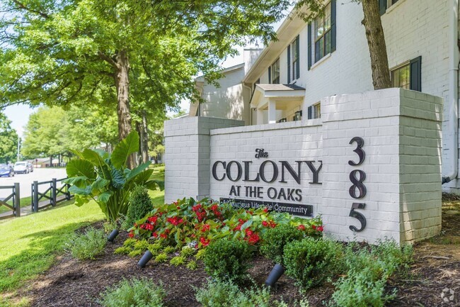 Building Photo - The Colony at the Oaks