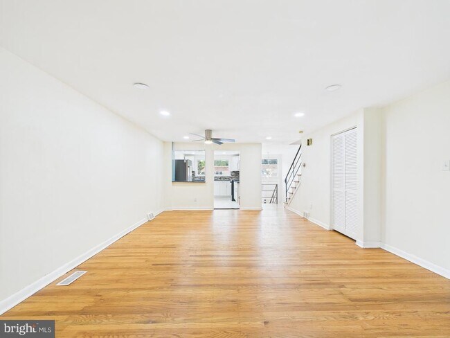 Foto del edificio - 2033 Valleyview Dr
