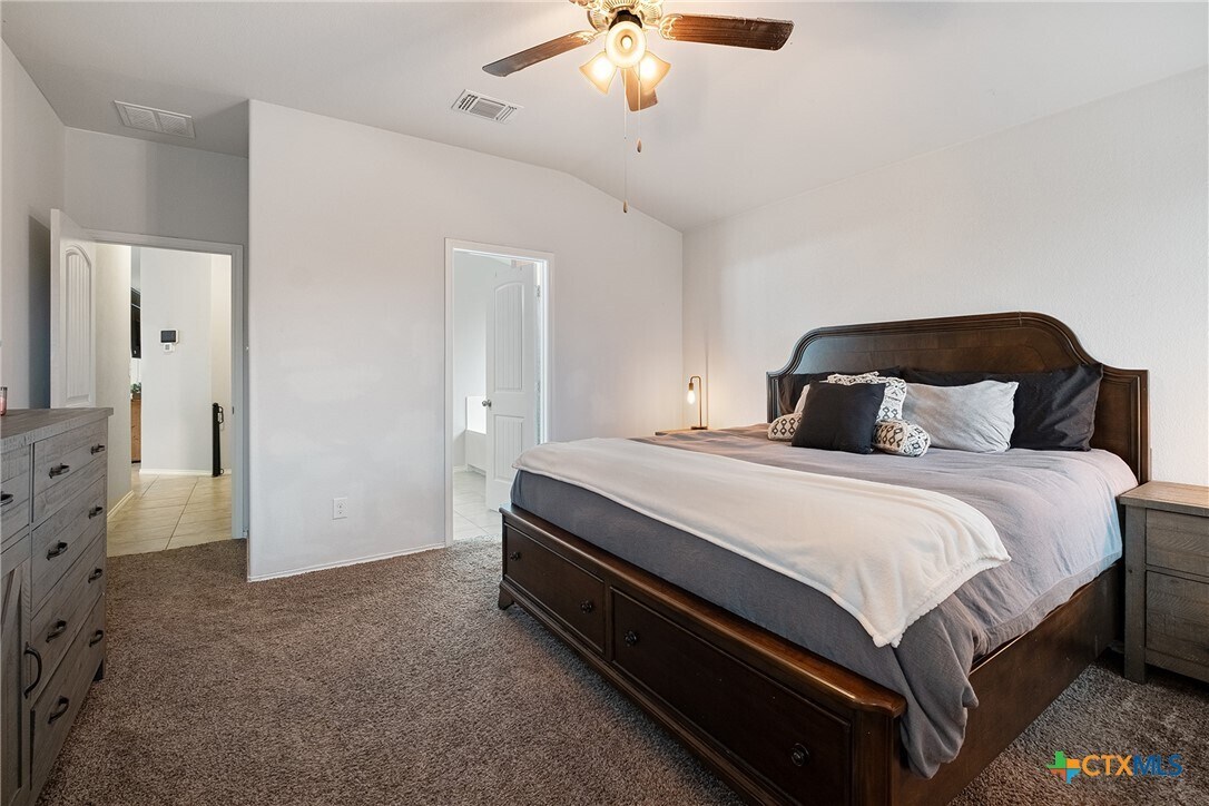 Foto principal - 5541 Perdita Dr