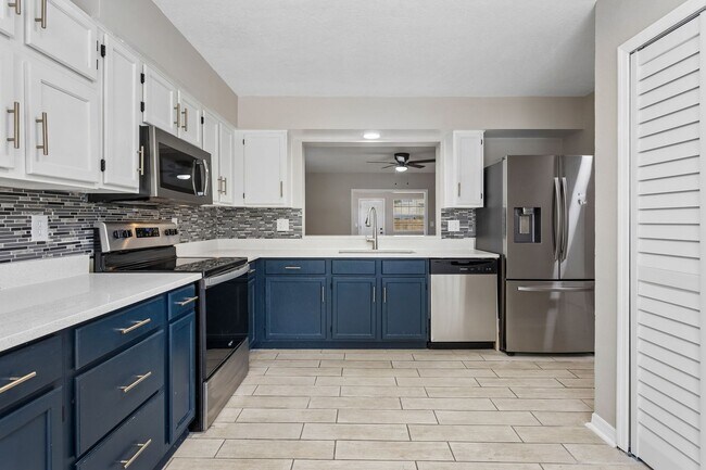 Foto del edificio - 477 Green Spring Cir