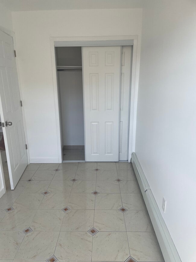 Building Photo - 2129 Menahan St