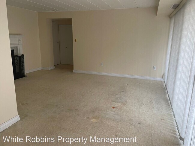 Building Photo - 2 br, 1 bath House - 2300 Riddle Ave.  #A203