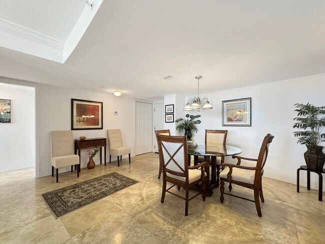 Building Photo - 3000 N Ocean Dr