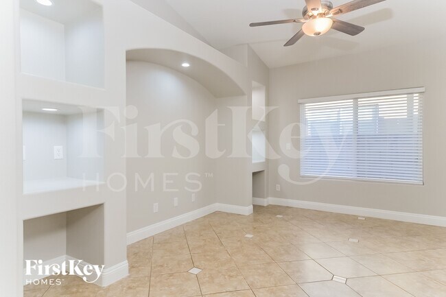 Building Photo - 5845 Clydene Dr