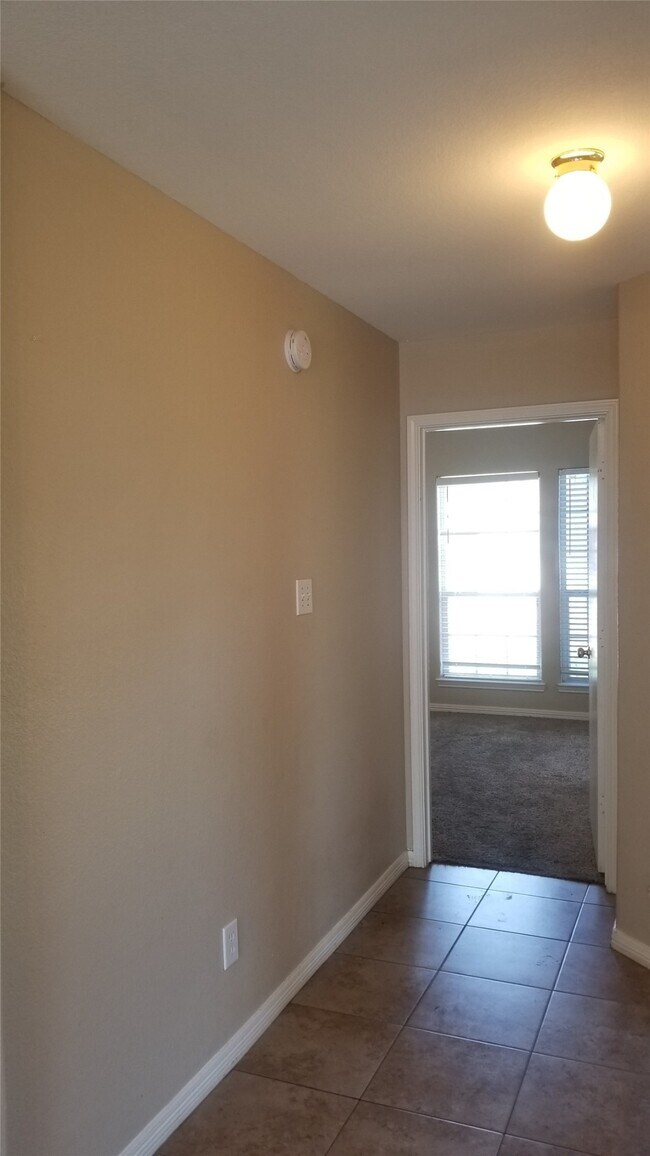 Foto del edificio - 3935 Cary Creek Dr