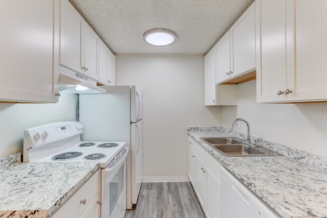 Building Photo - Hampden Village Apartments