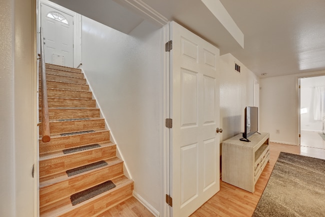 Foto del edificio - 471 S Marshall St