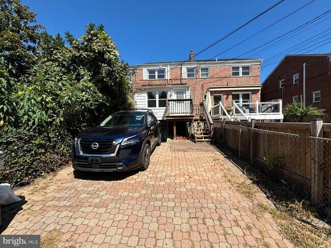Building Photo - 257 Ridge Ave