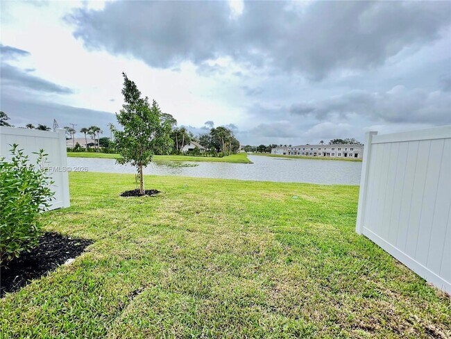 Building Photo - 6939 Harbours Edge Ave