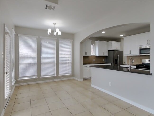 Foto del edificio - 12219 Arkansas Post Ln