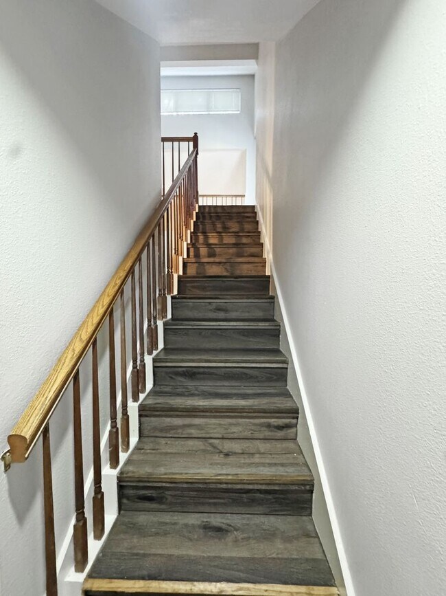 Foto del edificio - ALAMO HEIGHTS TOWNHOUSE!